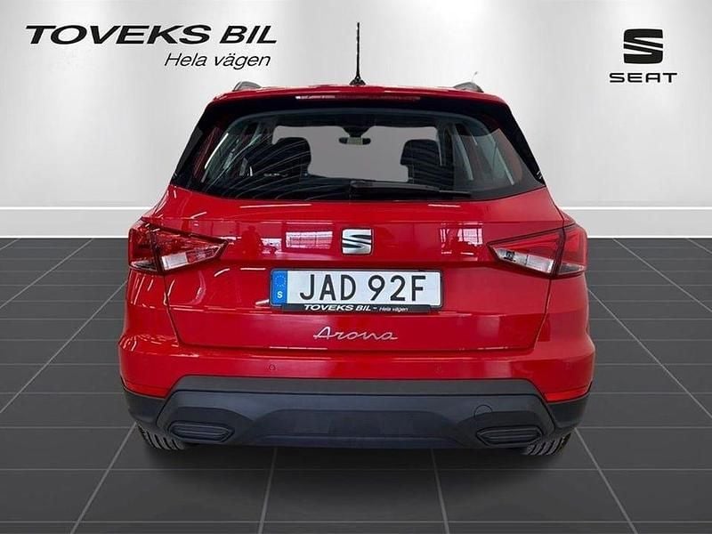 Begagnad Seat Arona Style 110 HK (80 kW) 2023 Pure red SUV