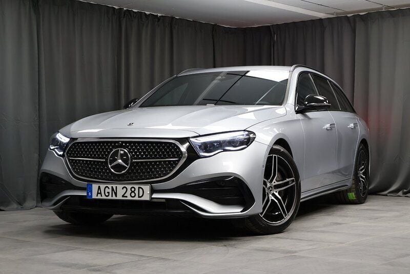 Silver Begagnad 2024 Mercedes E300 AMG Kombi | 599 000 kr (Bra pris) - Bild 1/4