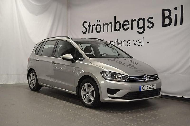 Silver Begagnad 2014 VW Golf VII Halvkombi | 129 000 kr (Marknadspris) - Bild 1/4