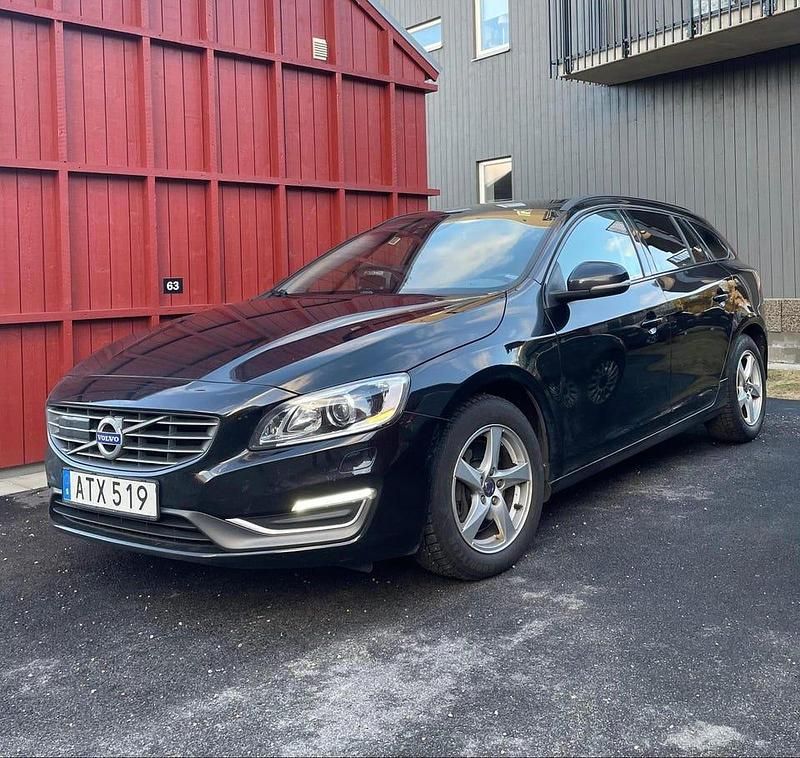 Begagnad Volvo V60 181 HK (133 kW) 2015 Kombi