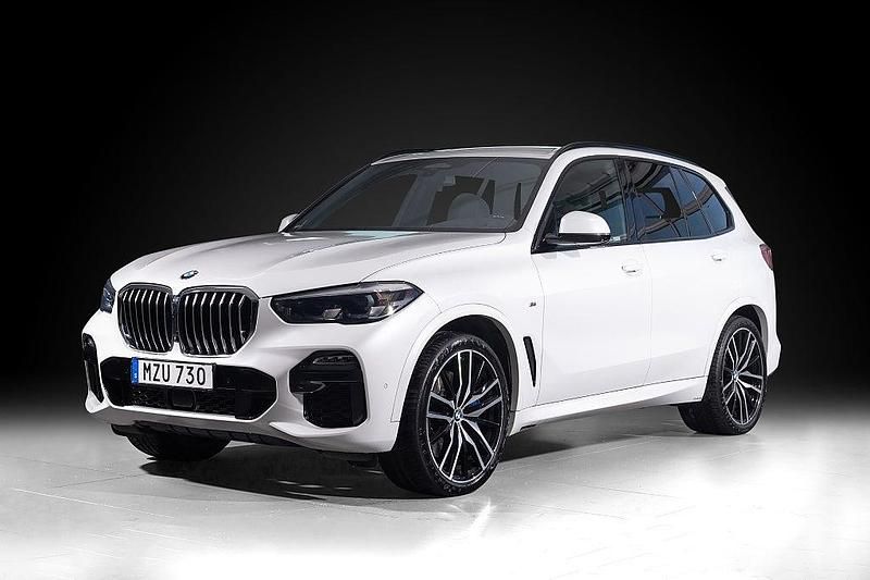 Vit Begagnad 2018 BMW X5 M Sport SUV | 539 000 kr (Marknadspris) - Bild 1/4