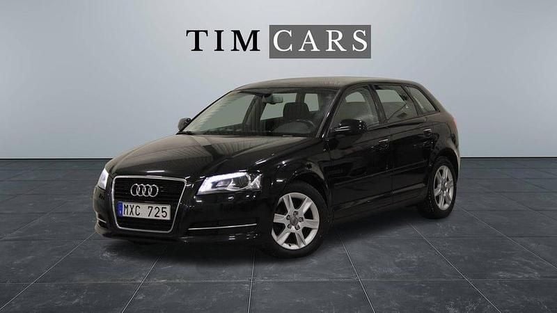Begagnad Audi A3 Attraction 105 HK (77 kW) 2013 Svart