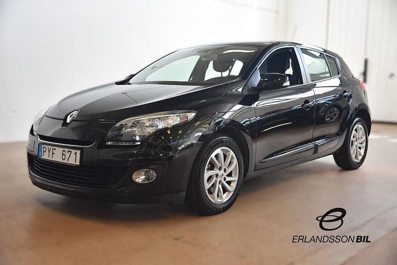 Svart Begagnad 2013 Renault Mégane III Halvkombi | 69 900 kr (Marknadspris) - Bild 1/4