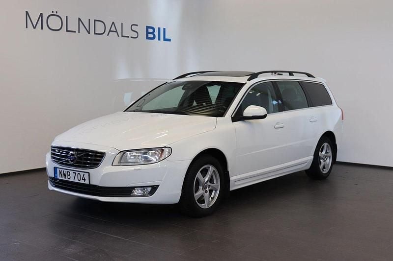 Vit Begagnad 2015 Volvo V70 Standard Kombi | 149 900 kr (Lite dyr) - Bild 1/4