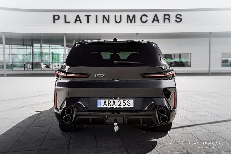 Begagnad BMW XM Comfort Edition 653 HK (480 kW) 2023 Svart SUV