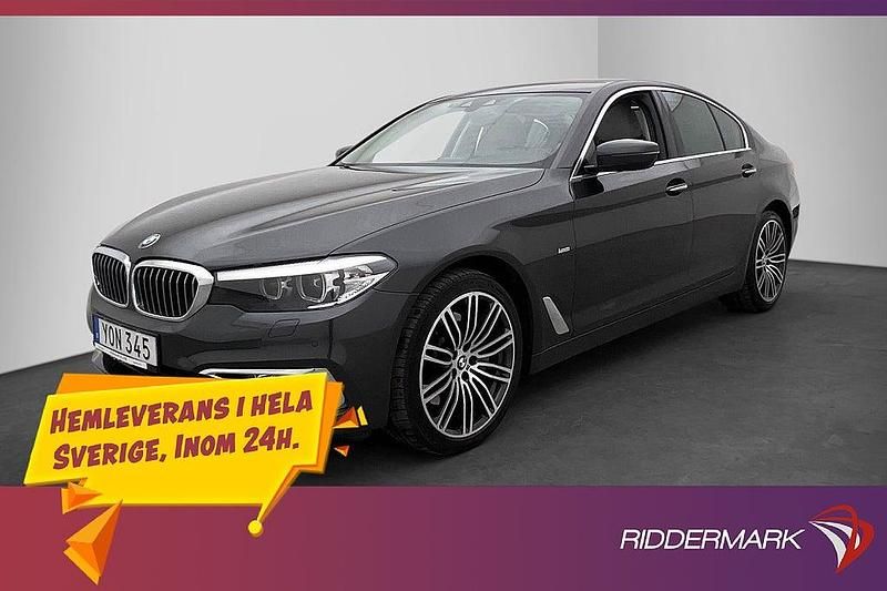 Grå Begagnad 2017 BMW 530 Luxury Line Sedan | 229 800 kr (Marknadspris) - Bild 1/3