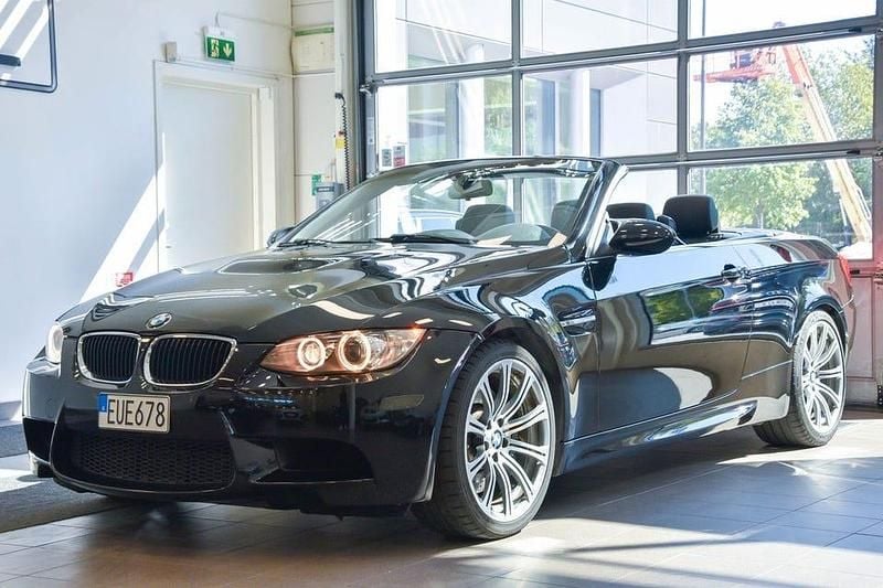 Begagnad BMW M3 420 HK (308 kW) 2011 Svart