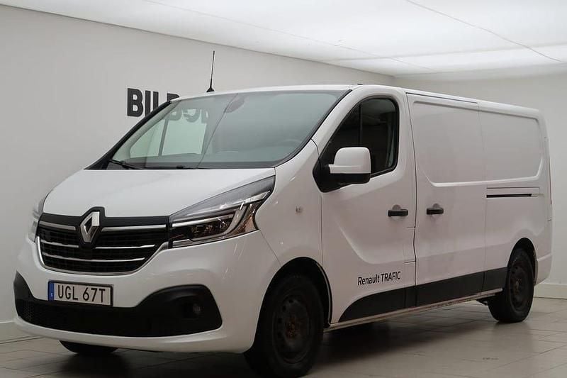Vit Begagnad 2021 Renault Trafic Minibuss | 219 500 kr (Lite dyr) - Bild 1/4