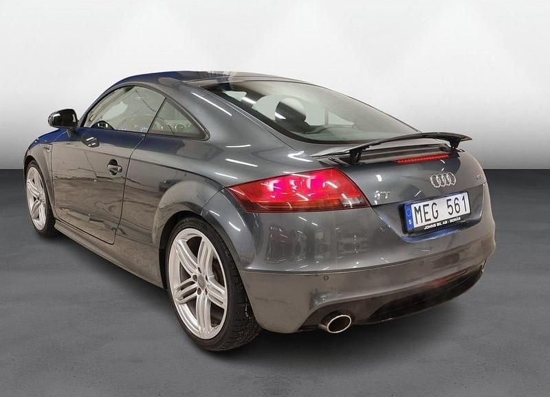 Begagnad Audi TT S-Line 211 HK (155 kW) 2012 Grå Sportkupé