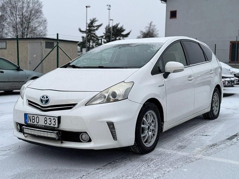 Begagnad 2012 Toyota Prius+ Minibuss | 58 900 kr - Bild 1/4