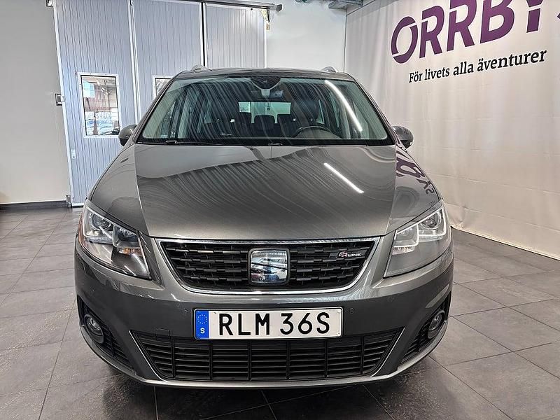 Begagnad Seat Alhambra FR-Line 177 HK (130 kW) 2019 Gråmetallic Minibuss