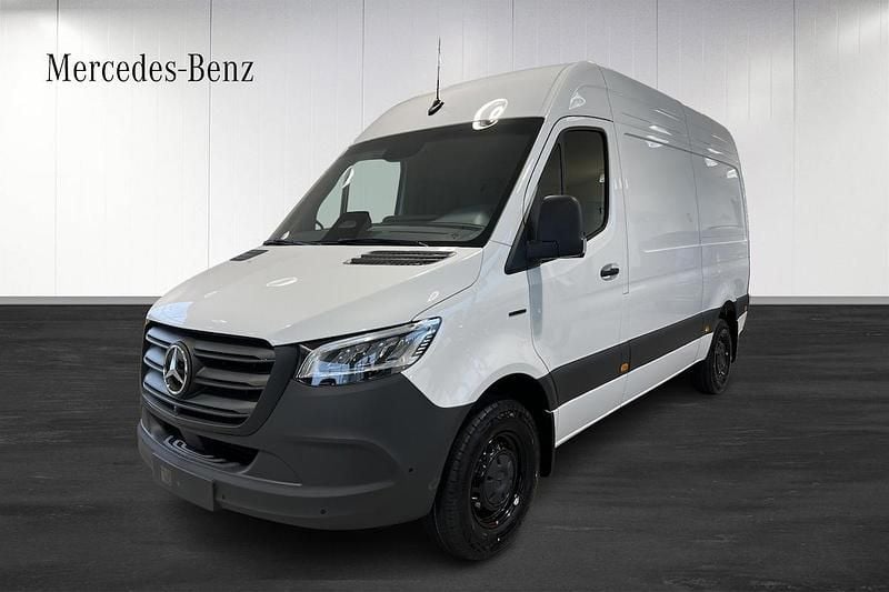 Vit Begagnad 2024 Mercedes E-Sprinter Van | 672 900 kr (Bra pris) - Bild 1/4