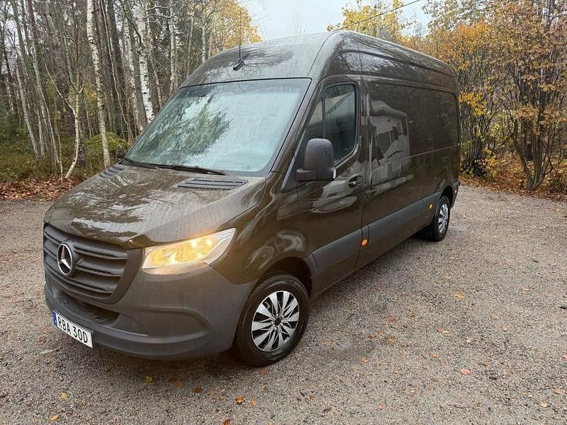 Brun Begagnad 2020 Mercedes Sprinter Van | 230 000 kr - Bild 1/4