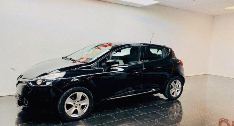 Svart Begagnad 2014 Renault Clio IV Halvkombi | 65 000 kr (Marknadspris) - Bild 1/4