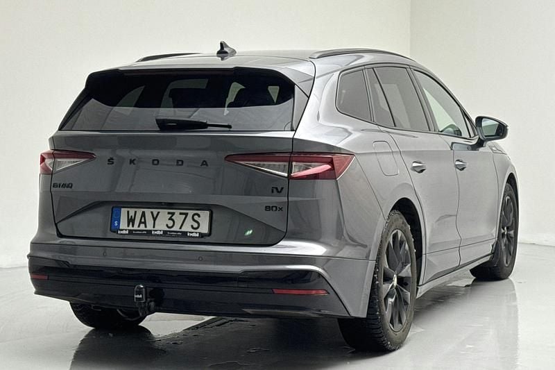 Begagnad Skoda Enyaq iV SportLine 194 kW (265 HK) 2023 Grå SUV