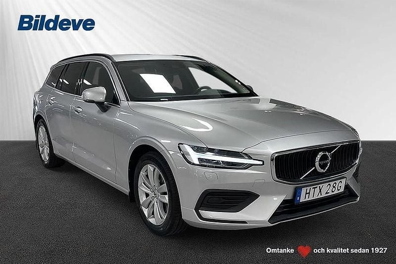 Silver Begagnad 2021 Volvo V60 Pro Kombi | 279 900 kr (Superpris) - Bild 1/4