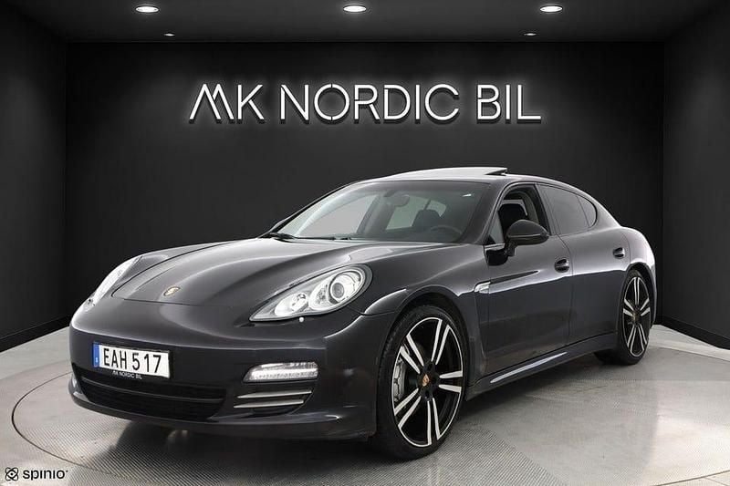 Svart Begagnad 2012 Porsche Panamera 4S Sedan | 329 000 kr (Lite dyr) - Bild 1/4