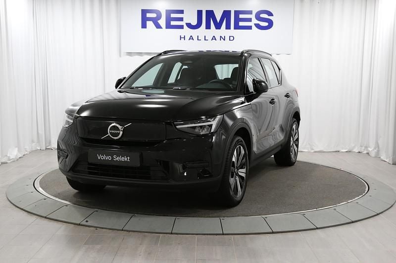Begagnad Volvo XC40 Single Motor 175 kW (238 HK) 2022 Svart SUV
