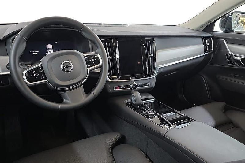 Begagnad Volvo V90 Ultra 462 HK (339 kW) 2025 Grå Kombi