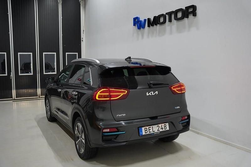 Begagnad Kia e-Niro Advance 150 kW (204 HK) 2022 Grå SUV