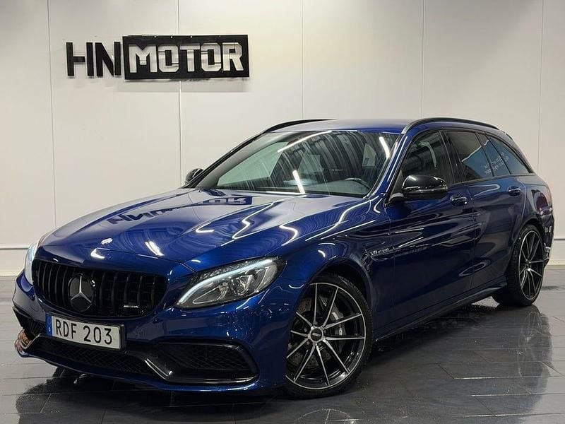 Blå Begagnad 2015 Mercedes C63 AMG AMG Kombi | 439 900 kr (Superpris) - Bild 1/4