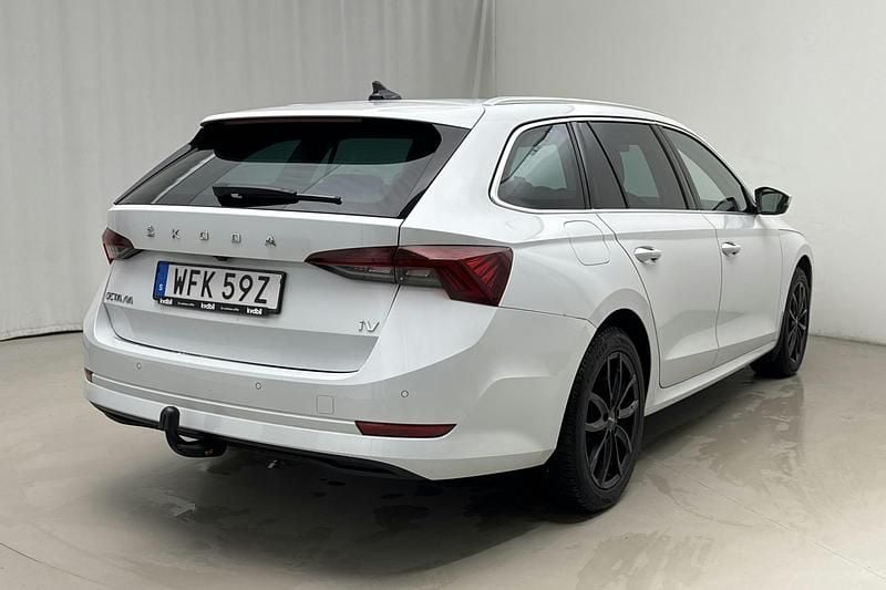 Begagnad Skoda Octavia 204 HK (150 kW) 2022 Vit Kombi