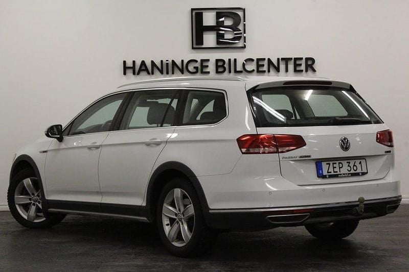 Begagnad VW Passat Alltrack 190 HK (139 kW) 2018 Vit Kombi