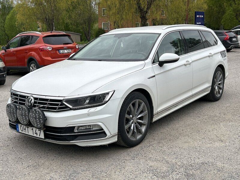 Vit Begagnad 2016 VW Passat GT Kombi | 73 500 kr - Bild 1/4
