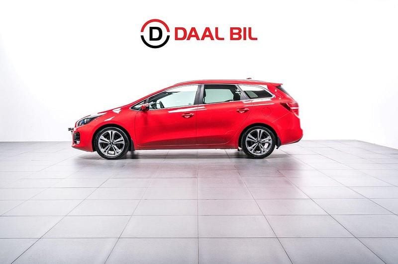 Röd Begagnad 2017 Kia Ceed Sportswagon GT-Line Kombi | 129 700 kr (Marknadspris) - Bild 1/4