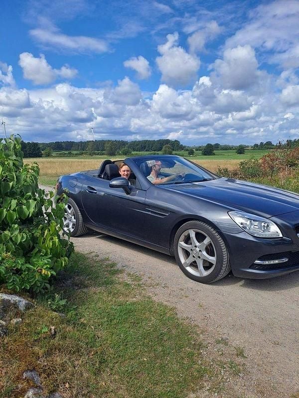 Grå Begagnad 2013 Mercedes SLK250 Cab | 211 000 kr - Bild 1/2