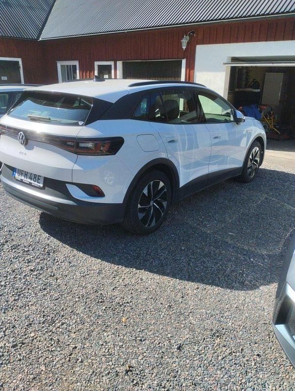 Vit Begagnad 2021 VW ID.4 Pro SUV | 280 000 kr (Superpris) - Bild 1/4