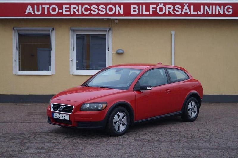 Röd Begagnad 2007 Volvo C30 Halvkombi | 39 900 kr (Marknadspris) - Bild 1/4