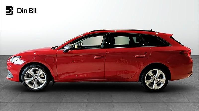 Begagnad Seat Leon FR 150 HK (110 kW) 2020 Röd Kombi