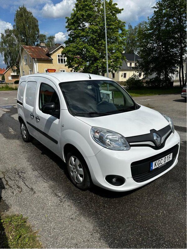 Vit Begagnad 2019 Renault Kangoo Minibuss | 120 000 kr (Marknadspris) - Bild 1/3