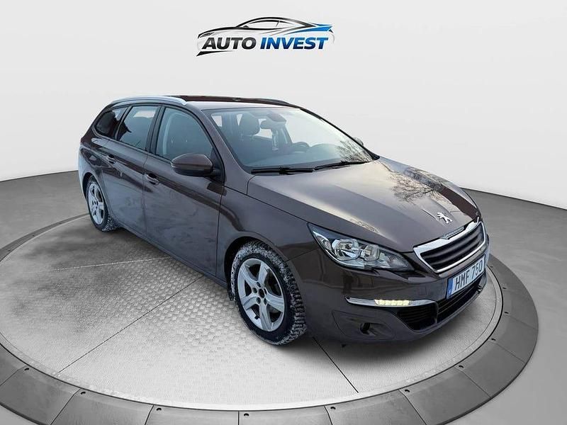 Begagnad Peugeot 308 SW Active 120 HK (88 kW) 2014 Brun Kombi