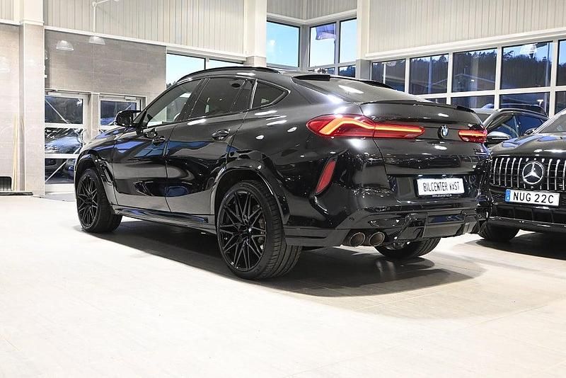 Begagnad BMW X6 M Competition Edition 626 HK (460 kW) 2023 Safirsvart metallic SUV