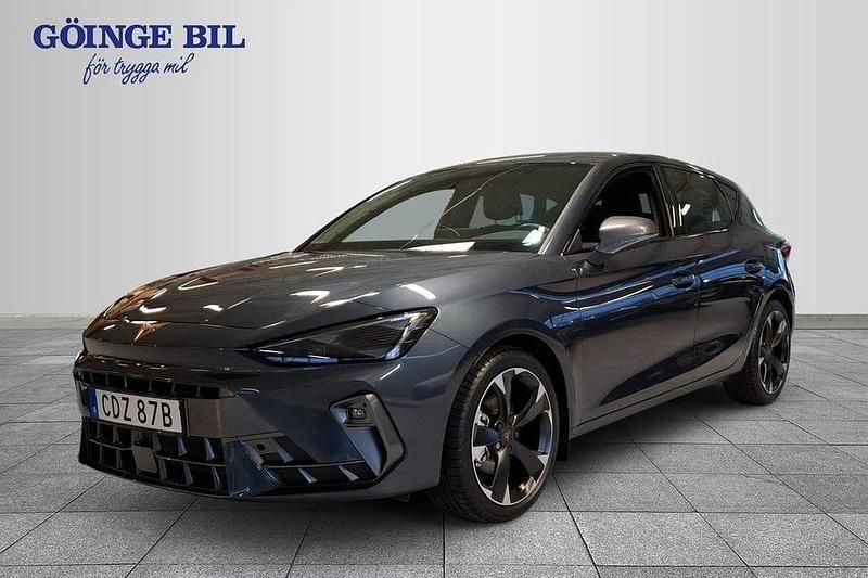 Mörkgrå Ny 2025 Cupra Leon Halvkombi | 329 000 kr (Marknadspris) - Bild 1/4