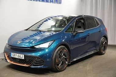 Begagnad Cupra Born e-Boost 172 kW (234 HK) 2023 Blå Halvkombi
