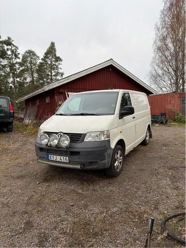 Vit Begagnad 2006 VW T5 Van | 29 000 kr (Superpris) - Bild 1/4