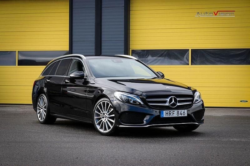 Svart Begagnad 2018 Mercedes C200 AMG Kombi | 249 900 kr (Bra pris) - Bild 1/4