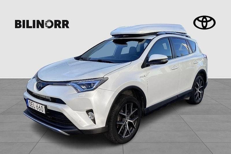 Vit Begagnad 2016 Toyota RAV4 Hybrid SUV | 189 900 kr (Marknadspris) - Bild 1/4