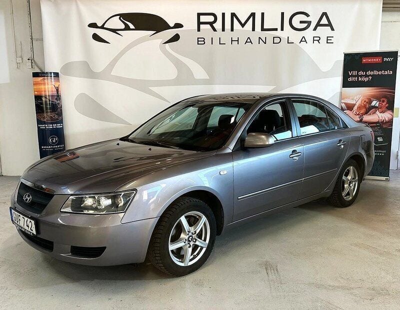 Grå Begagnad 2007 Hyundai Sonata Sedan | 29 900 kr - Bild 1/4