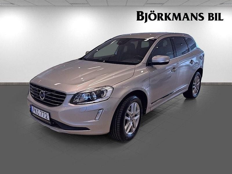 Ljusbrun Begagnad 2017 Volvo XC60 Standard SUV | 249 900 kr (Bra pris) - Bild 1/4