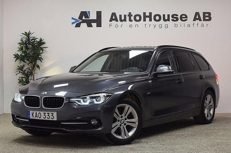 Grå Begagnad 2017 BMW 320 Sport Line Kombi | 194 000 kr (Bra pris) - Bild 1/4