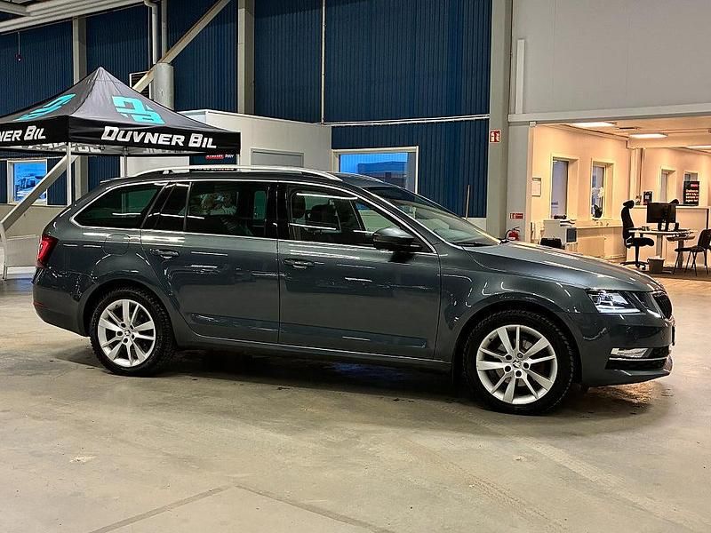 Begagnad Skoda Octavia Business Line 150 HK (110 kW) 2017 Grå Kombi