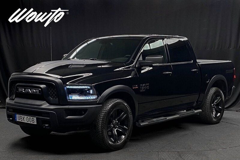 Svart Begagnad 2022 Dodge Ram SE Pickup | 649 800 kr (Bra pris) - Bild 1/3