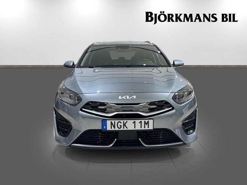 Begagnad Kia Ceed Sportswagon Advance 105 HK (77 kW) 2022 Grå Kombi