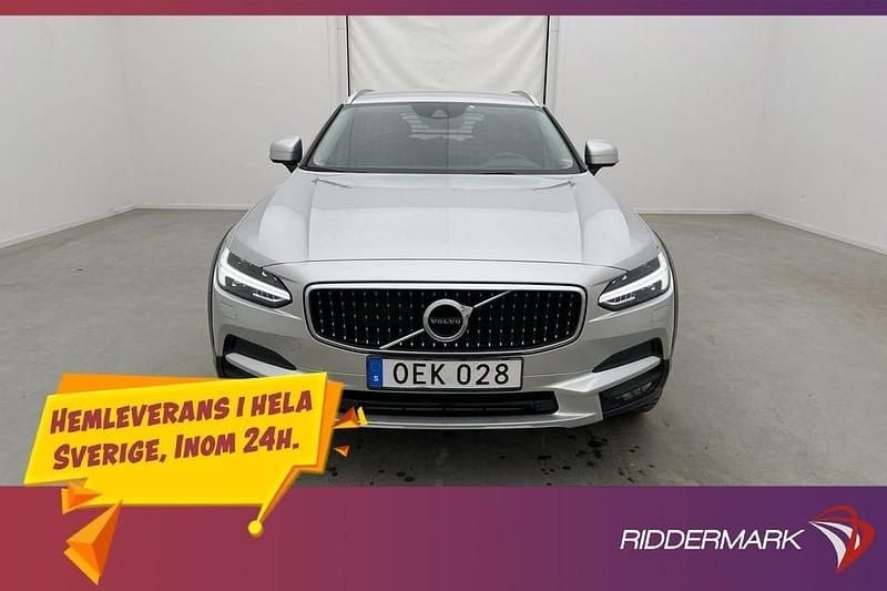 Begagnad Volvo V90 CC Inscription 261 HK (191 kW) 2017 Silver Kombi