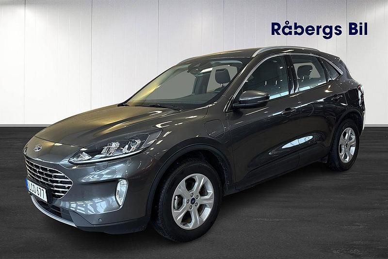 Grå Begagnad 2021 Ford Kuga Titanium SUV | 234 800 kr (Marknadspris) - Bild 1/4