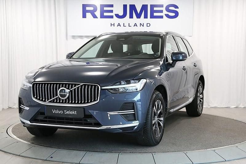 Begagnad Volvo XC60 Core 253 HK (186 kW) 2022 Mörkblå SUV